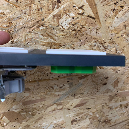 LOX-ADA55-1 - Distanz-Adapter für Loxone Touch – Bild 2