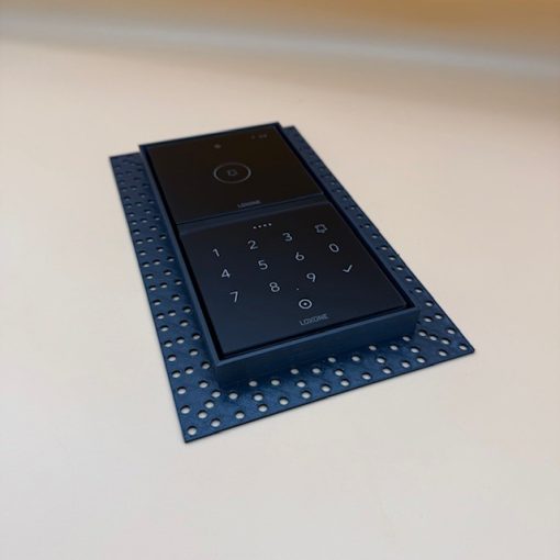 Adapter zum flächenbündigen Einbau von Loxone Touch Pure / NFC Code Touch / Touch Flex – Bild 6