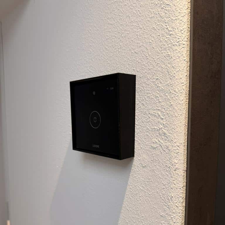 Schrägadapter für Loxone Intercom bei zu hoch vorhandener Anschlussleitung – Bild 4