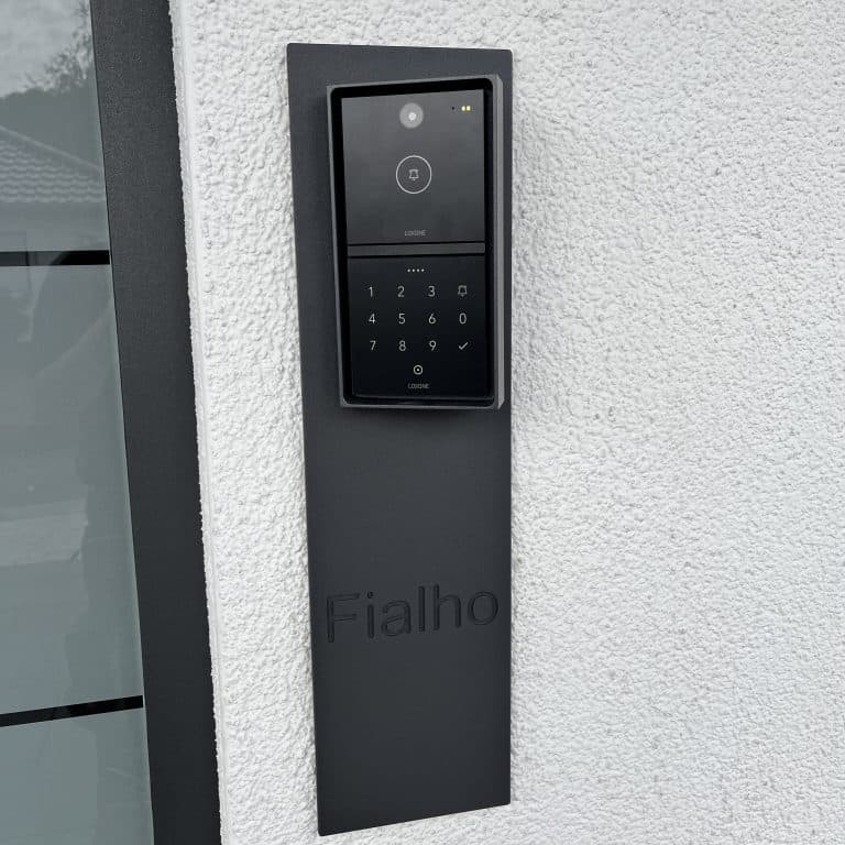 Aluminium Blende mit Schrägadapter 25 Grad für Intercom / NFC / Flex