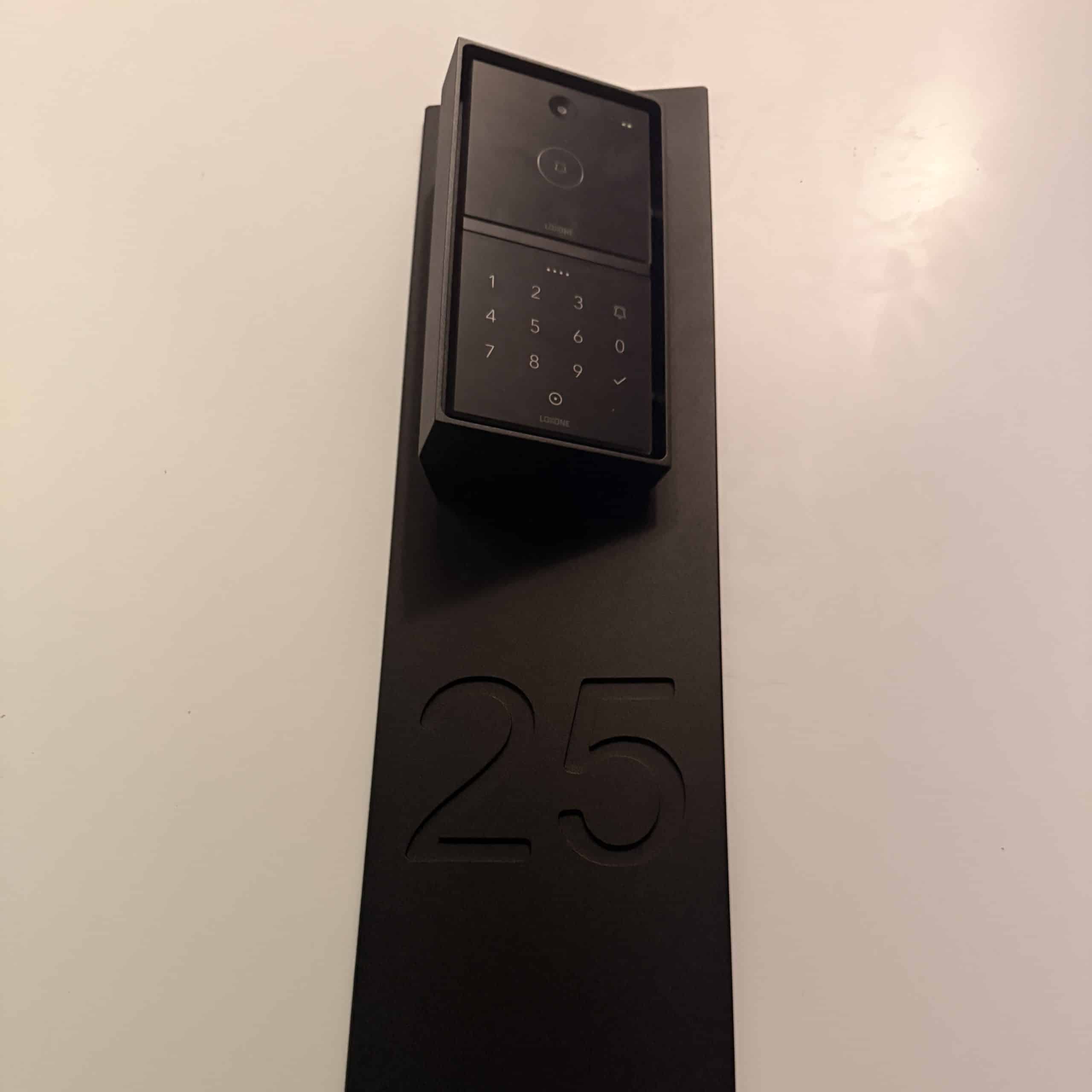 Aluminium Blende mit Schrägadapter 25 Grad für Intercom / NFC / Flex – Bild 5