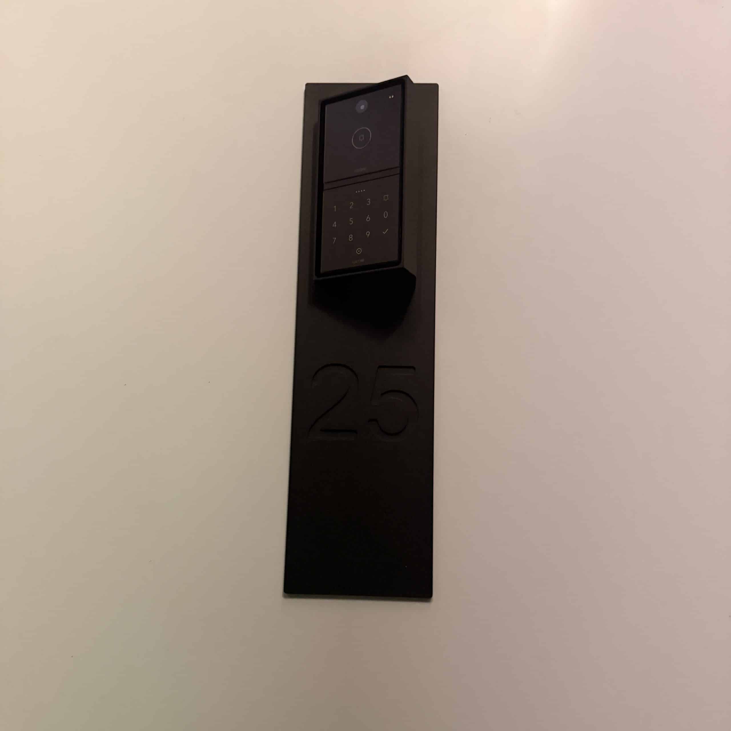 Aluminium Blende mit Schrägadapter 25 Grad für Intercom / NFC / Flex – Bild 4