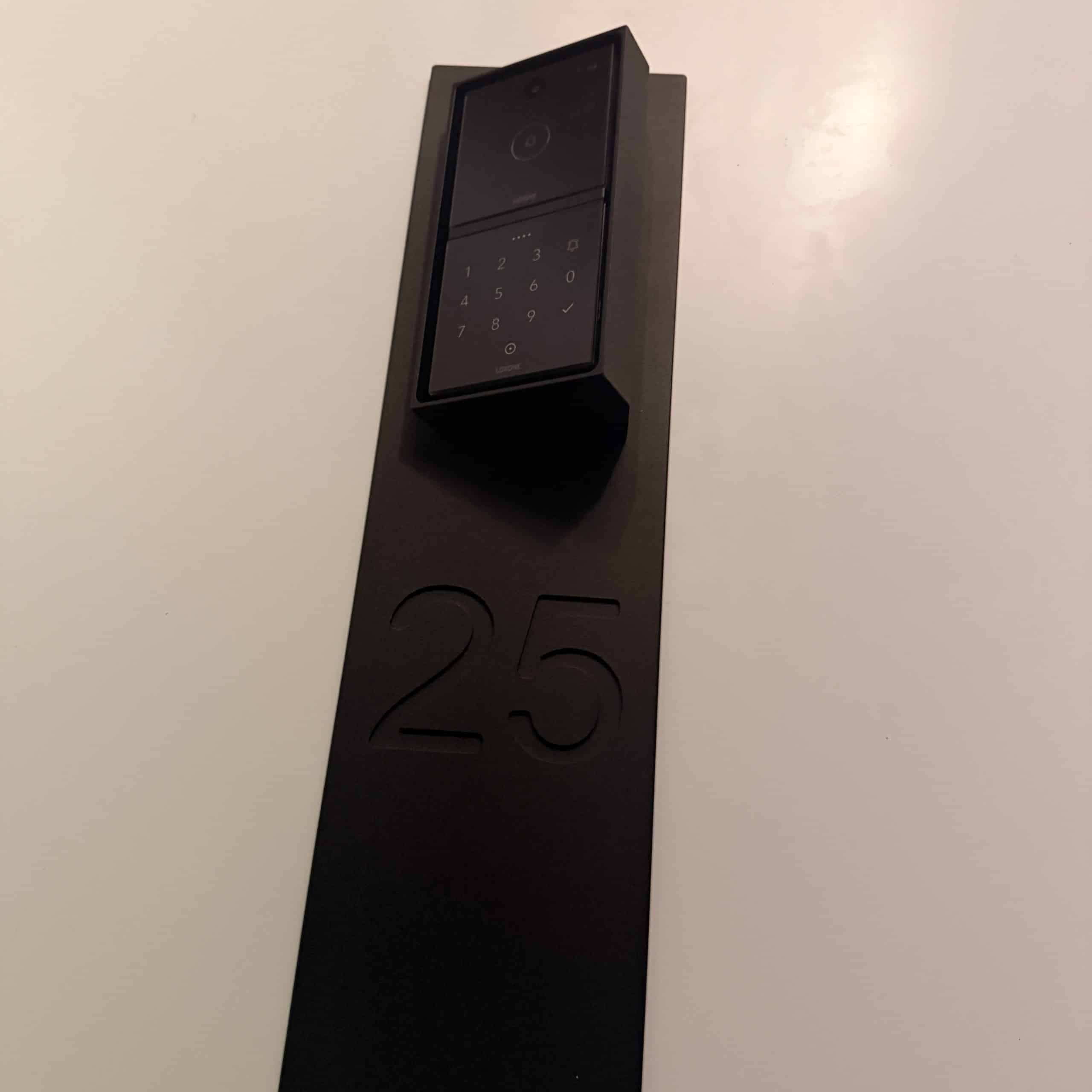 Aluminium Blende mit Schrägadapter 25 Grad für Intercom / NFC / Flex – Bild 3