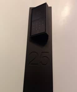 Alternative view of Aluminium Blende mit Schrägadapter 25 Grad für Intercom / NFC / Flex