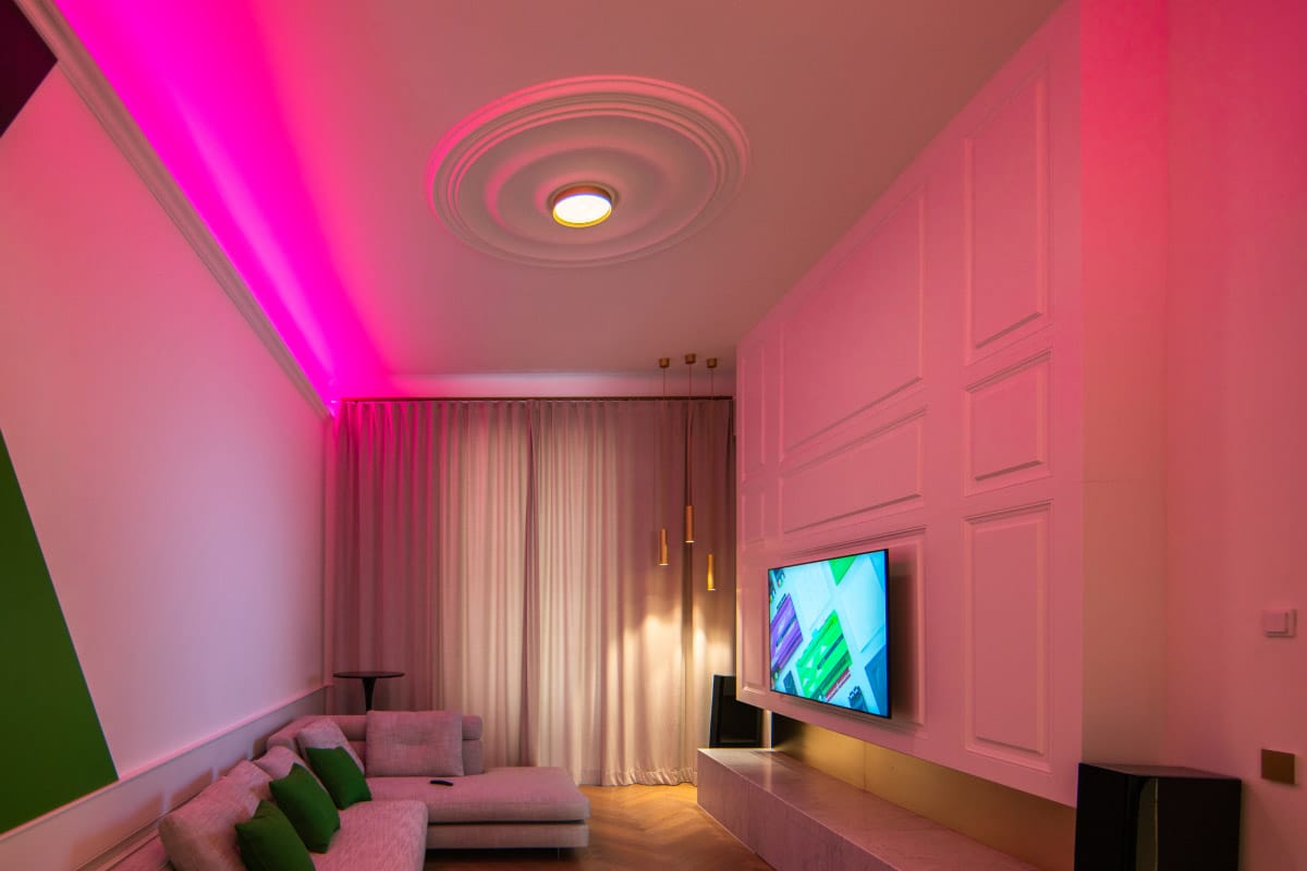 Loxone LED Ceiling Light RGBW Tree Gold – Bild 2