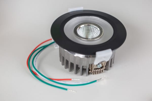 Loxone LED Spot RGBW Tree Anthrazit – Bild 5